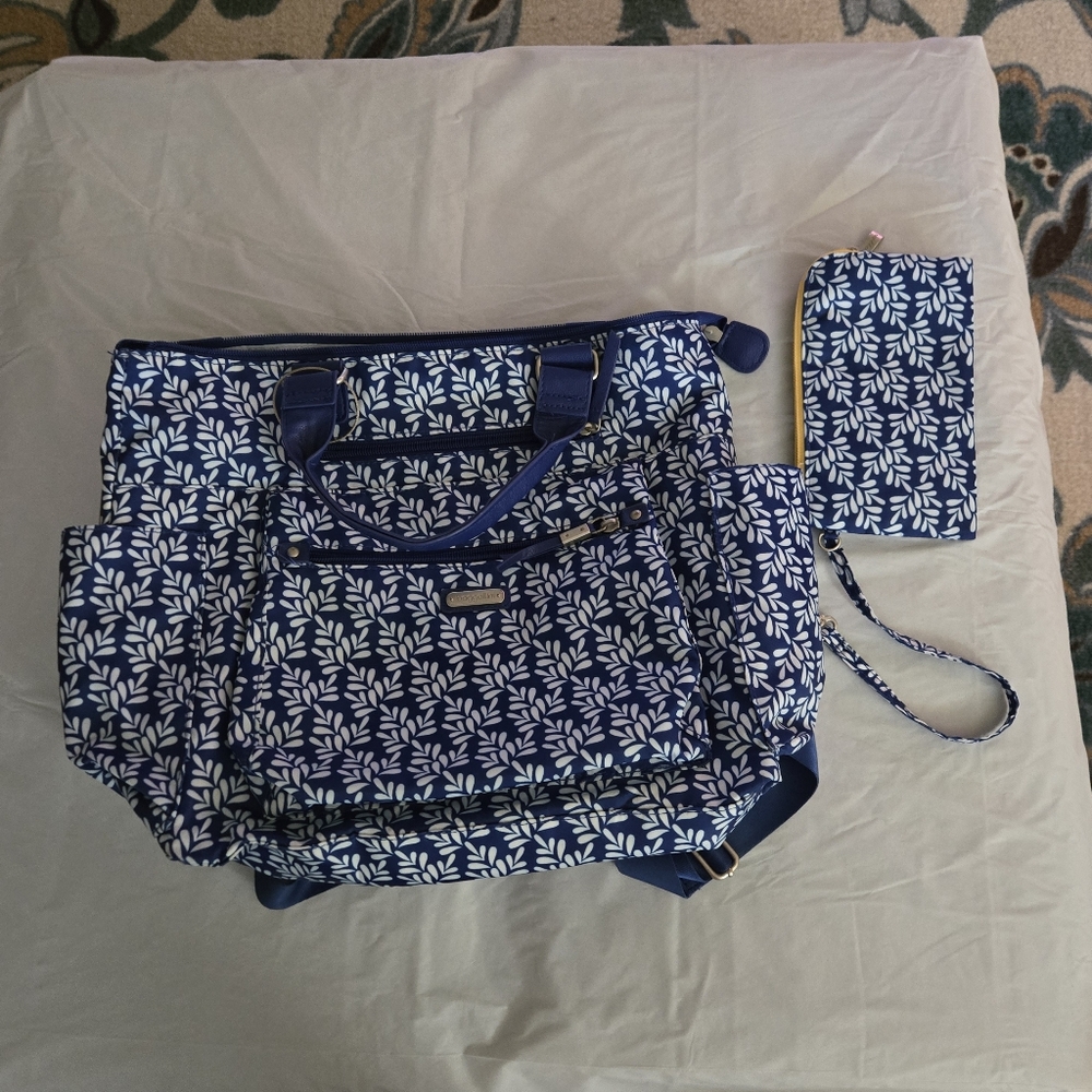Baggalini 3 In 1 Convertible Tote With RFID Wristlet
